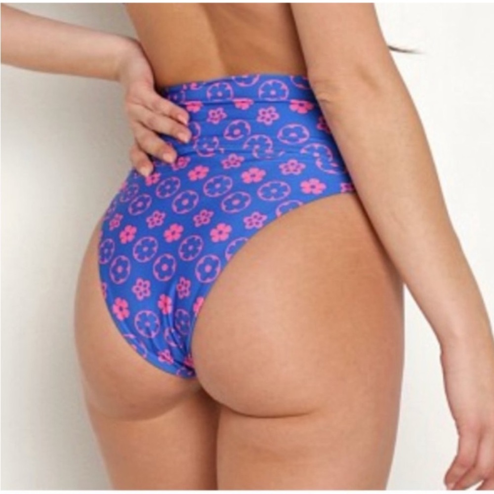 NWT Beach Riot High Waisted Highway Bikini Bottom in Wavy Floral Flowers REVOLVE